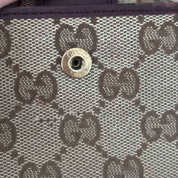 Gucci Compact GG Wallet - Picture 7 of 10